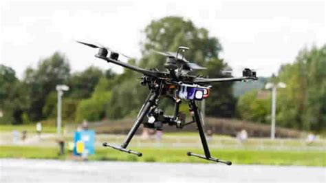 Teknoloji Üzerine: Yapay Zeka ve Drone Perspektifi